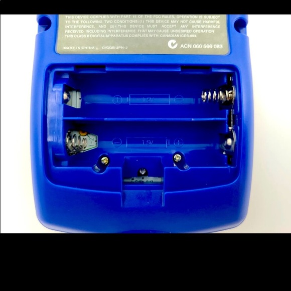 Gameboy Color Pikachu Edition - Picture 7 of 8